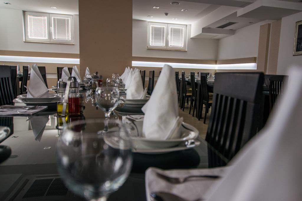 Hotel Lux Medjugorje Ngoại thất bức ảnh