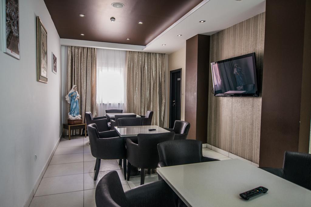 Hotel Lux Medjugorje Ngoại thất bức ảnh